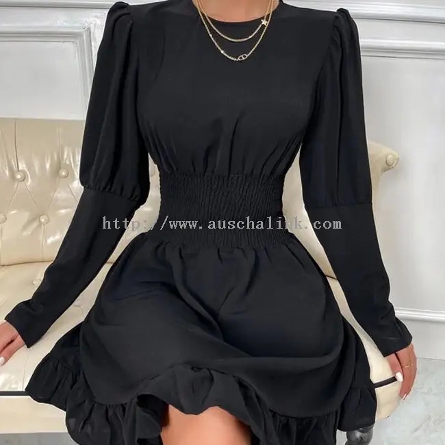 Črna obleka za prosti čas z dolgimi rokavi in ​​okroglim izrezom z naborki (2)