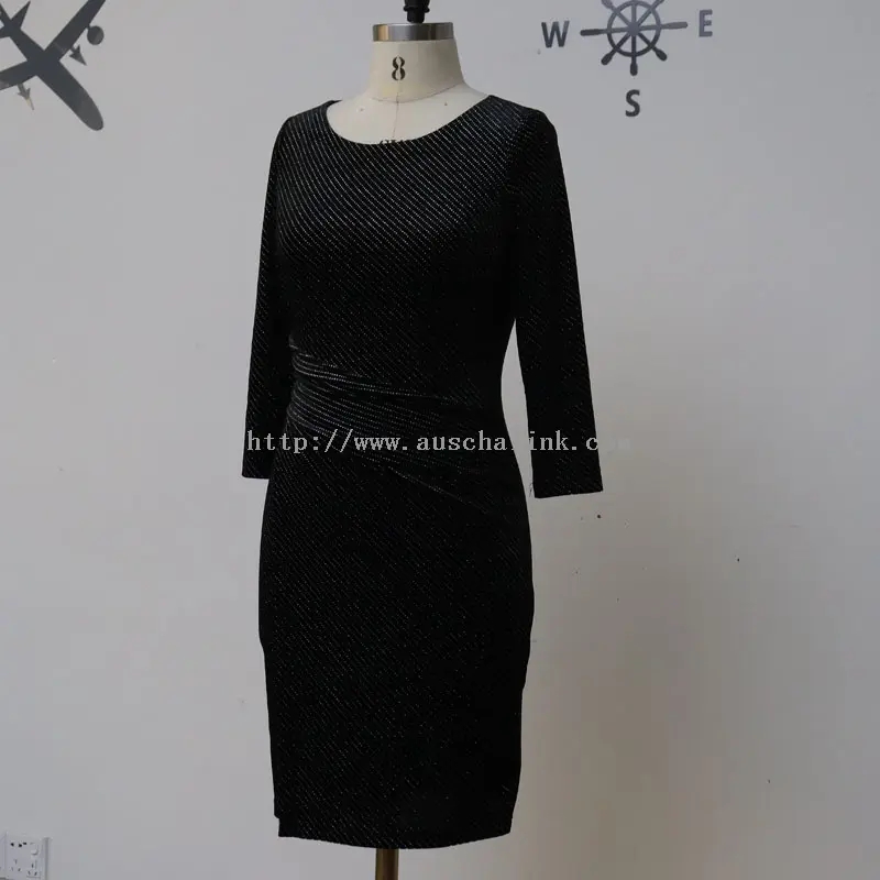 Vestido plissado elegante preto de lantejoulas manga comprida gola redonda (2)