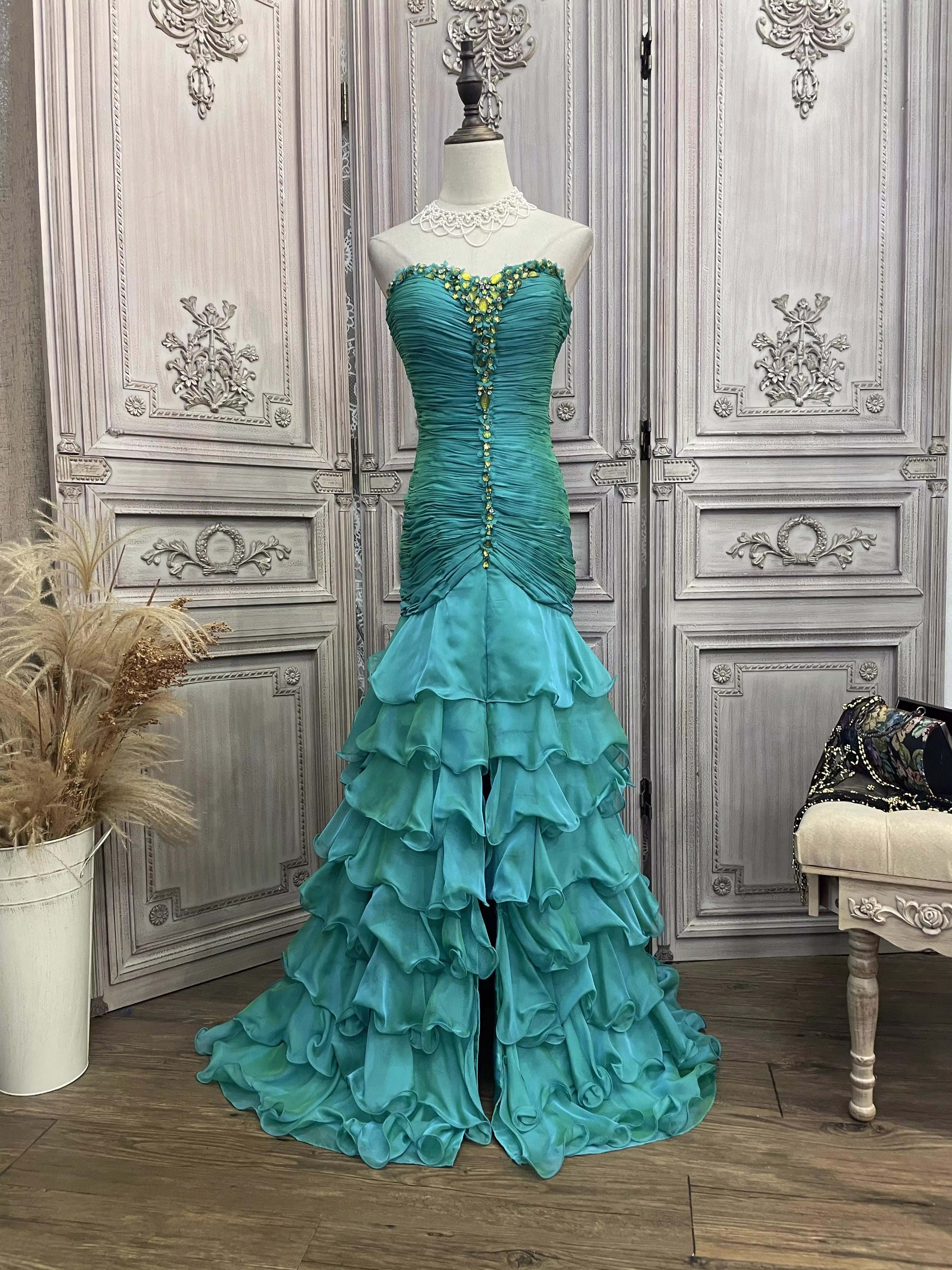 Robe en gros avec fente pour gâteau pour Fat Lady Design (3)