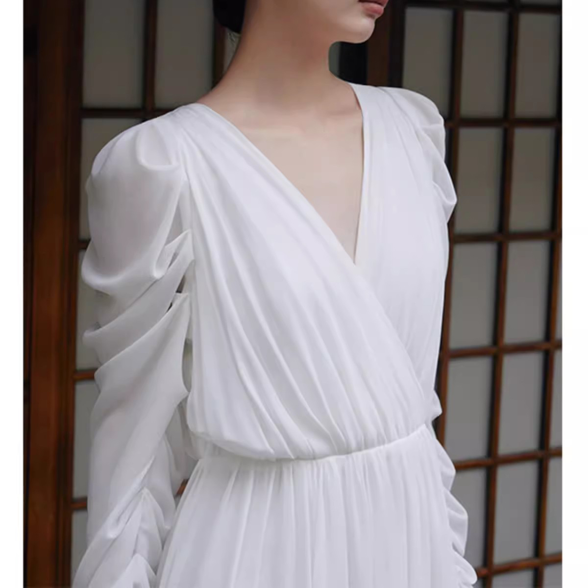 Custom Fabrics Elegant Long Evening Gowns Factor (1)