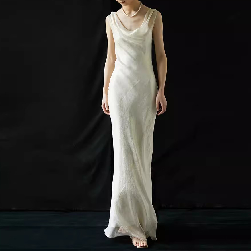 Custom Gold Silk Long Halter Dresses Women Manufacture (6)
