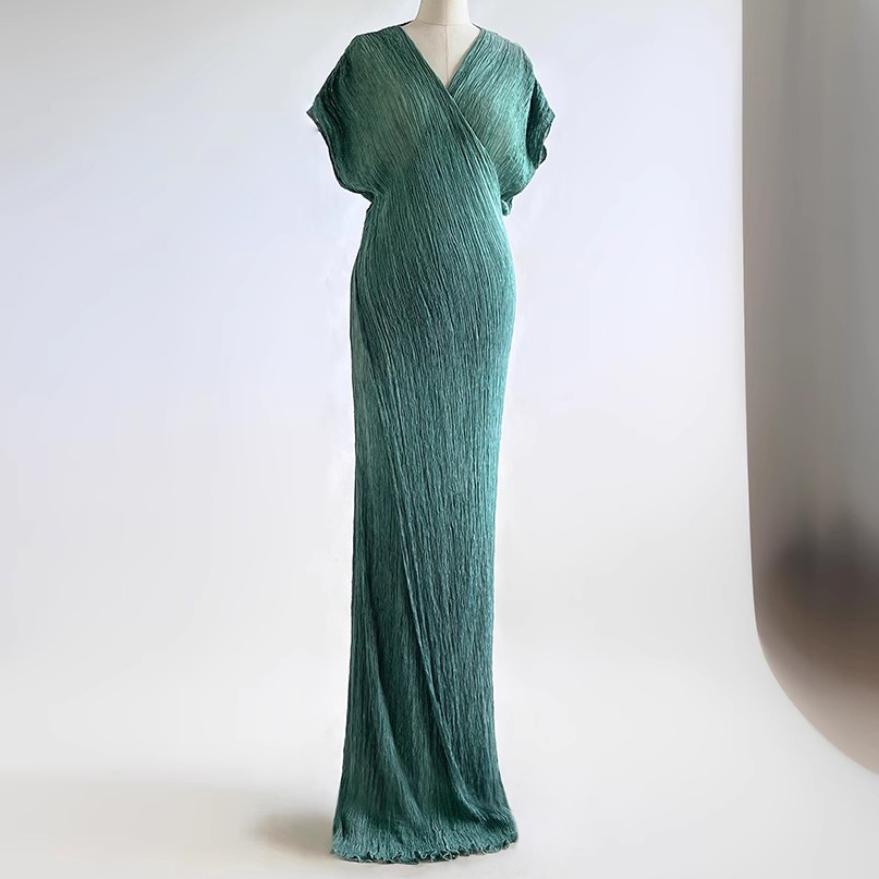Custom Green Elegant Long Dress Manufacturer (2)
