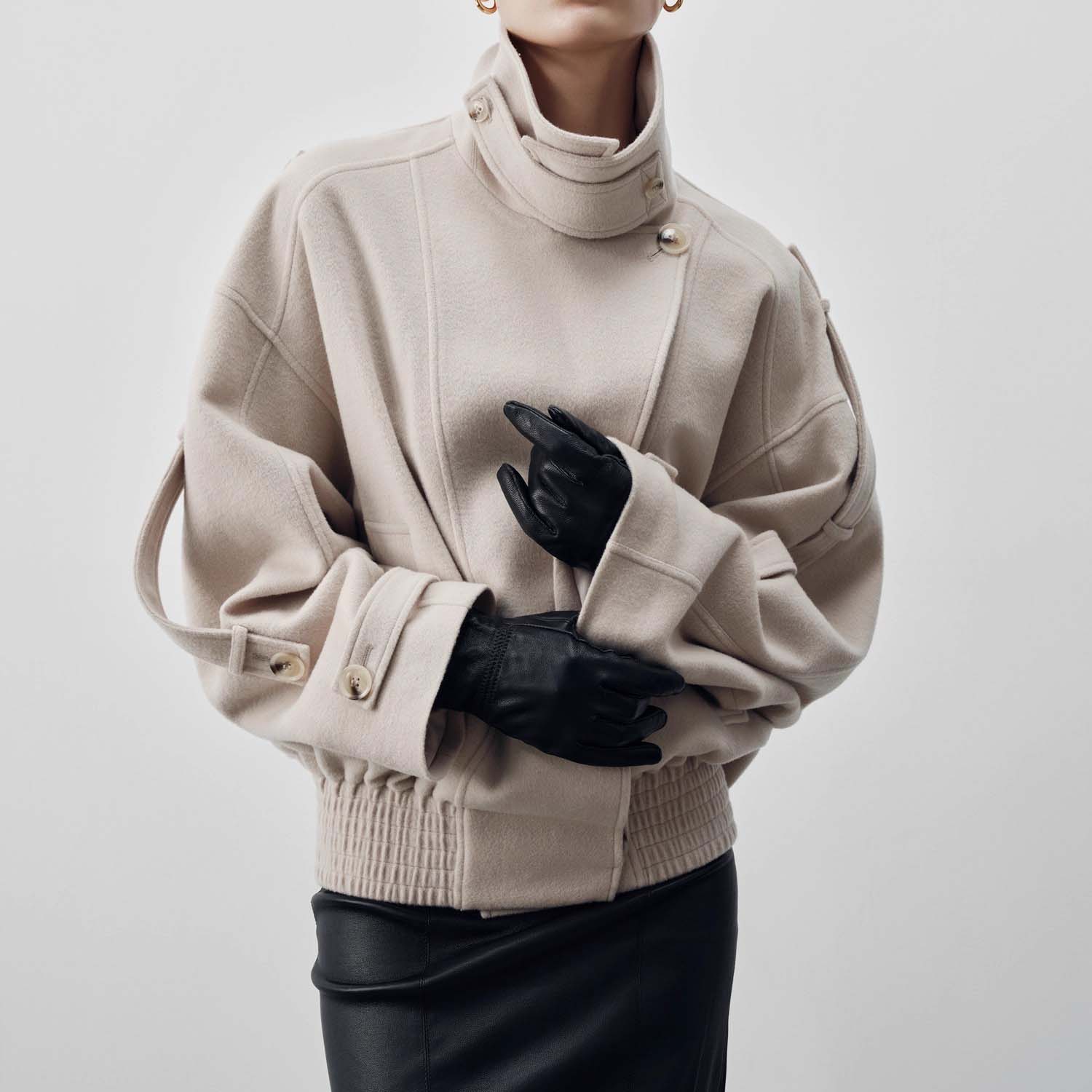 Custom Modern Slim-Fit Wool Blazer (8)