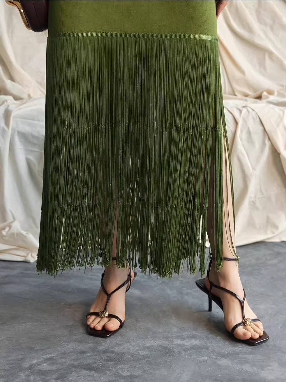 Custom Tassel Knitted Dress Manufacturer (2)
