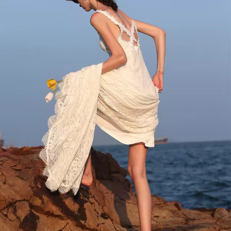 Customized Lace Wedding Backless White Fishtail Dresses (5)