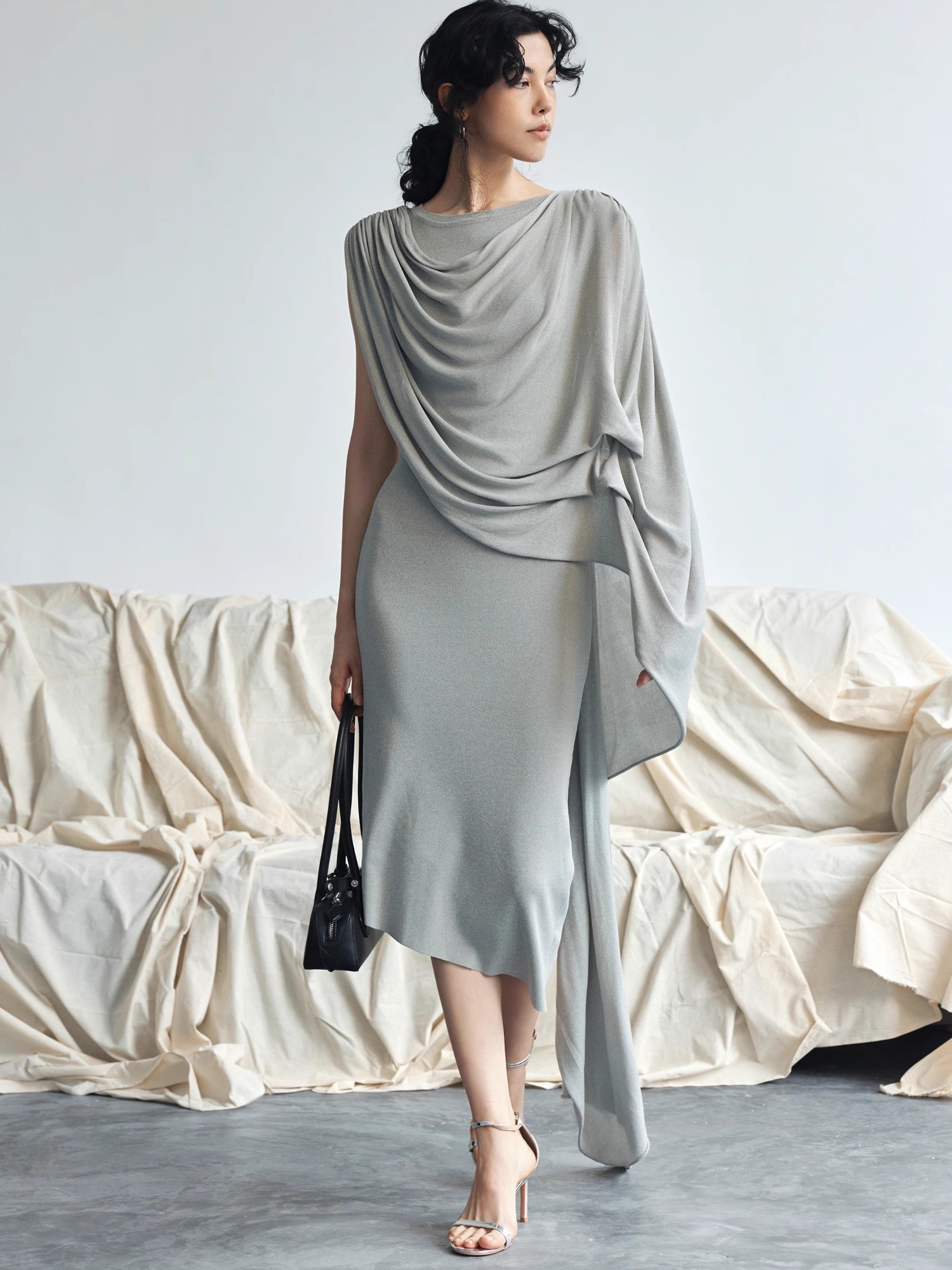 Customized Pleated Panel Dress Manufacturer for Women (2)