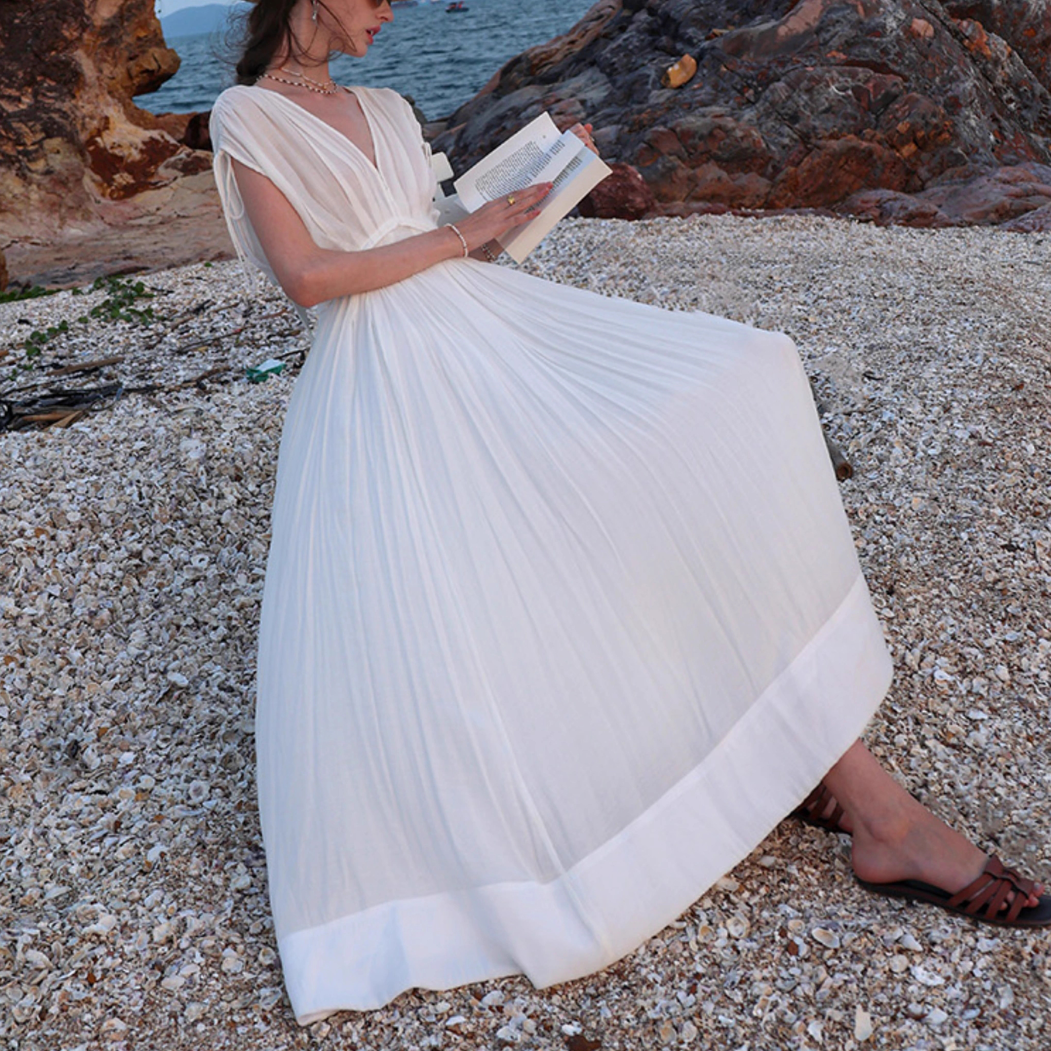 Customized White Elegant Seaside Pleated Beach Dress (1)