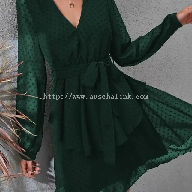 ダークグリーンの水玉シフォンプラスサイズルーズドレス (3)
