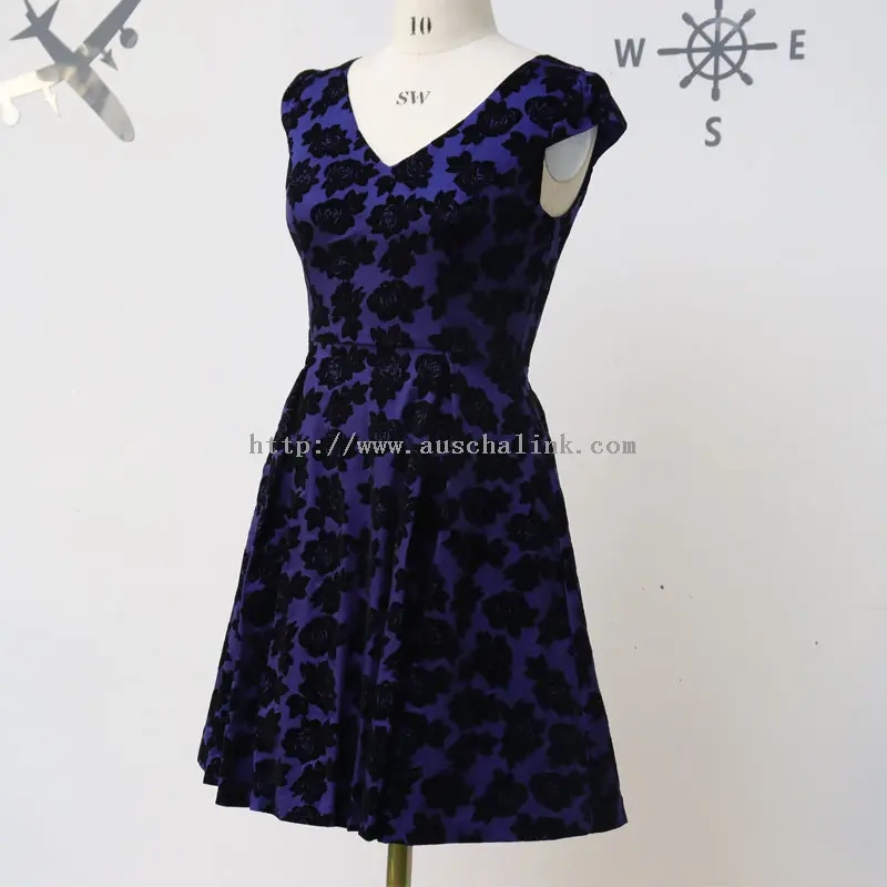 Kleid- und Jacken-Outfit (3)