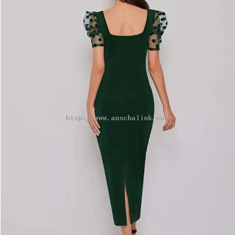 Elegantes, grünes, figurbetontes Midi-Kleid mit quadratischem Ausschnitt und Schlitz (2)