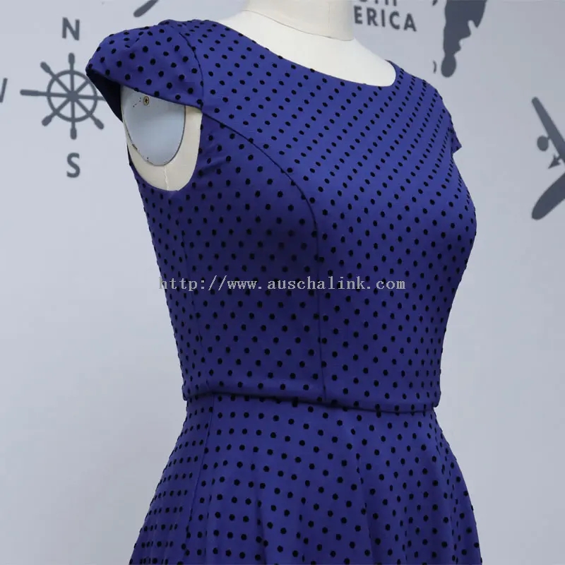 Gaun Midi Cetak Polka Dot Biru Navy Elegan (3)