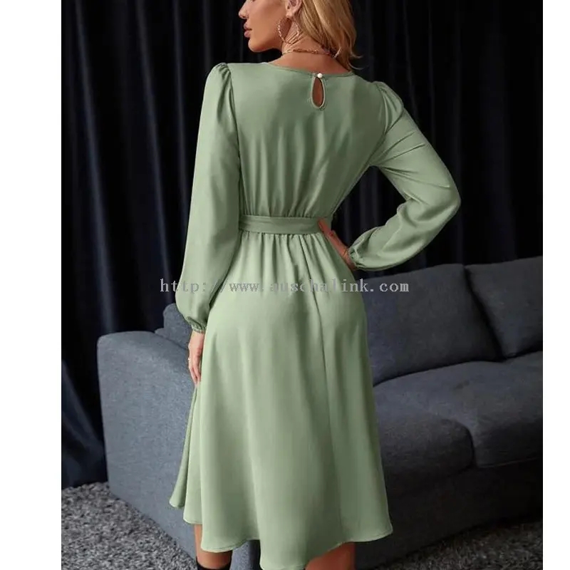 Green Round Neck Chiffon Satin Simple Casual Midi Dress (3)