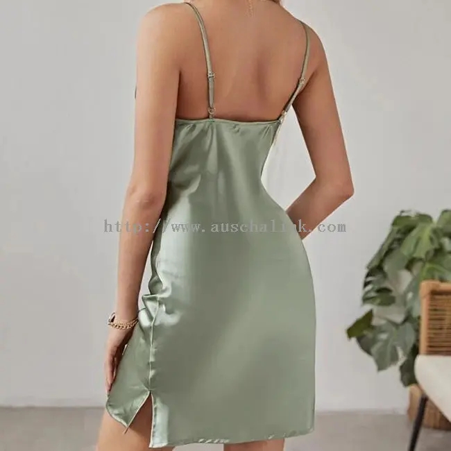Green Satin Pleated Sexy Slit Camisole Dress (3)