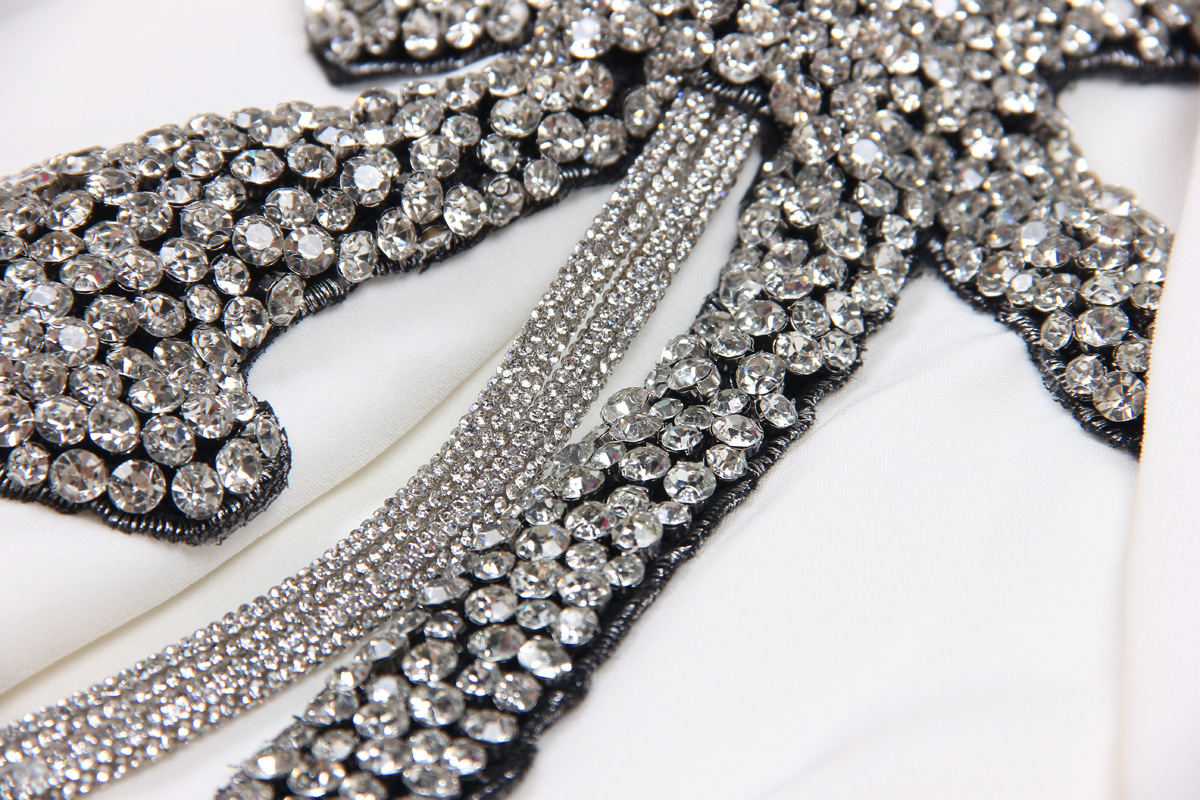Fabricació sostenible de blazers de perles de luxe (1)