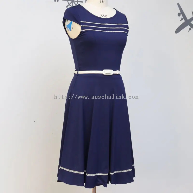 Schulterfreies formelles Kleid (4)