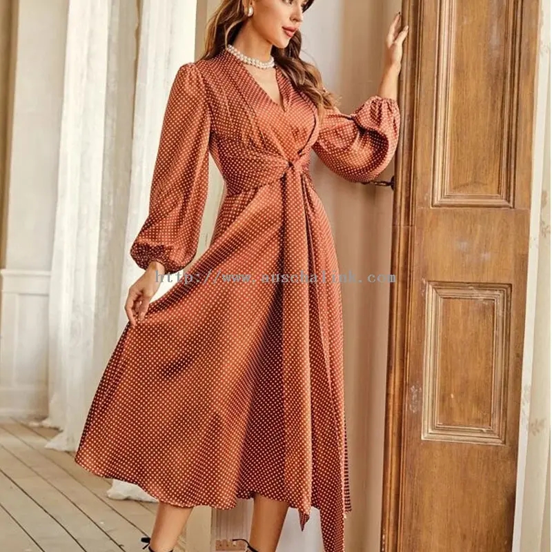 Oranje vintage elegante maxi-jurken met stippen en lange mouwen (2)