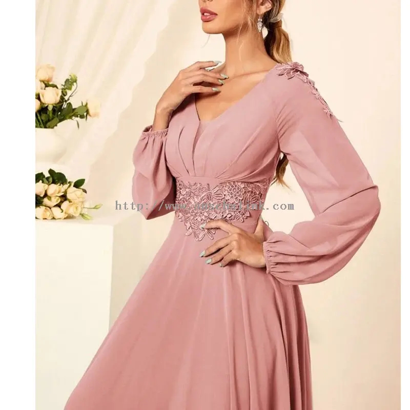 Růžové šifonové vyšívané elegantní maxi šaty s dlouhým rukávem (2)