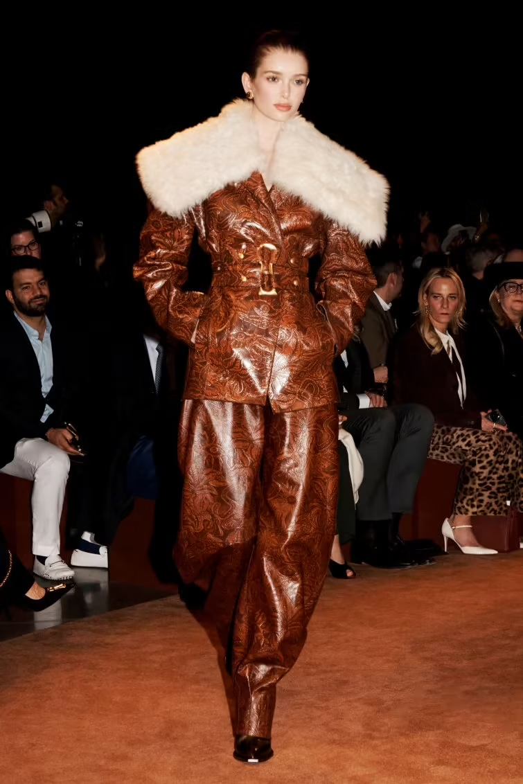 Schiaparelli FallWinter 2025-26 Ready-to-Wear Western Roots & Couture Spirit (2)