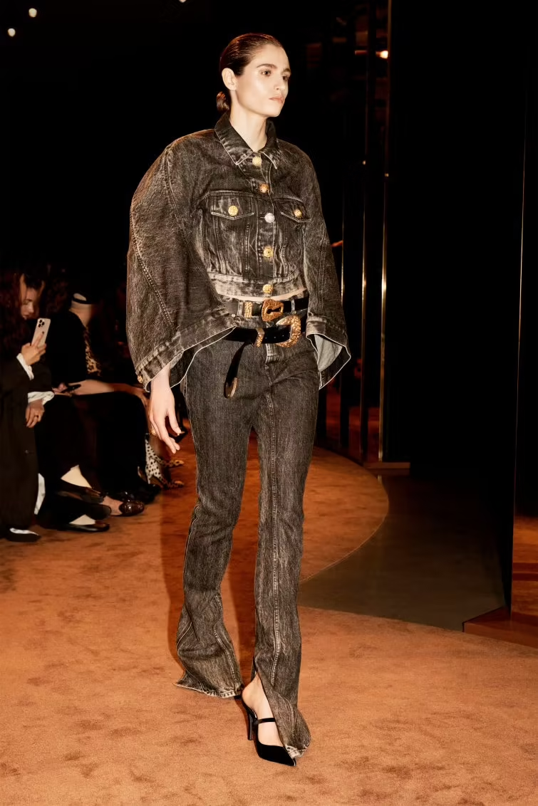 Schiaparelli FallWinter 2025-26 Ready-to-Wear Western Roots & Couture Spirit (3)