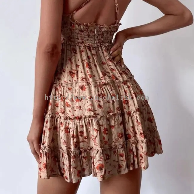 Letnia seksowna mini sukienka na ramiączkach w kwiaty (1)