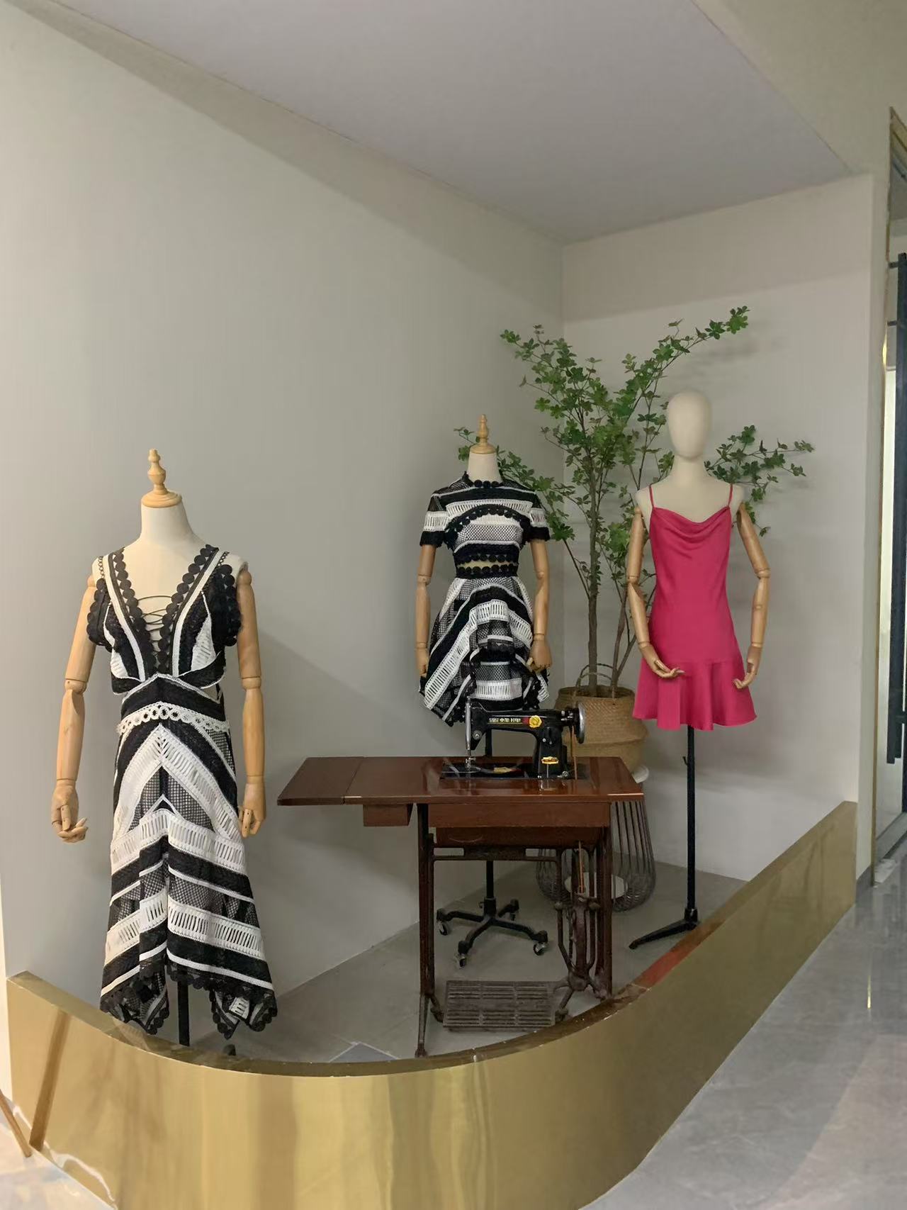 Will Eva's Cross-Border Trip Spark a Long-Term Business Success (4)